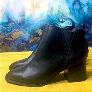 BC Size 8 Bootie